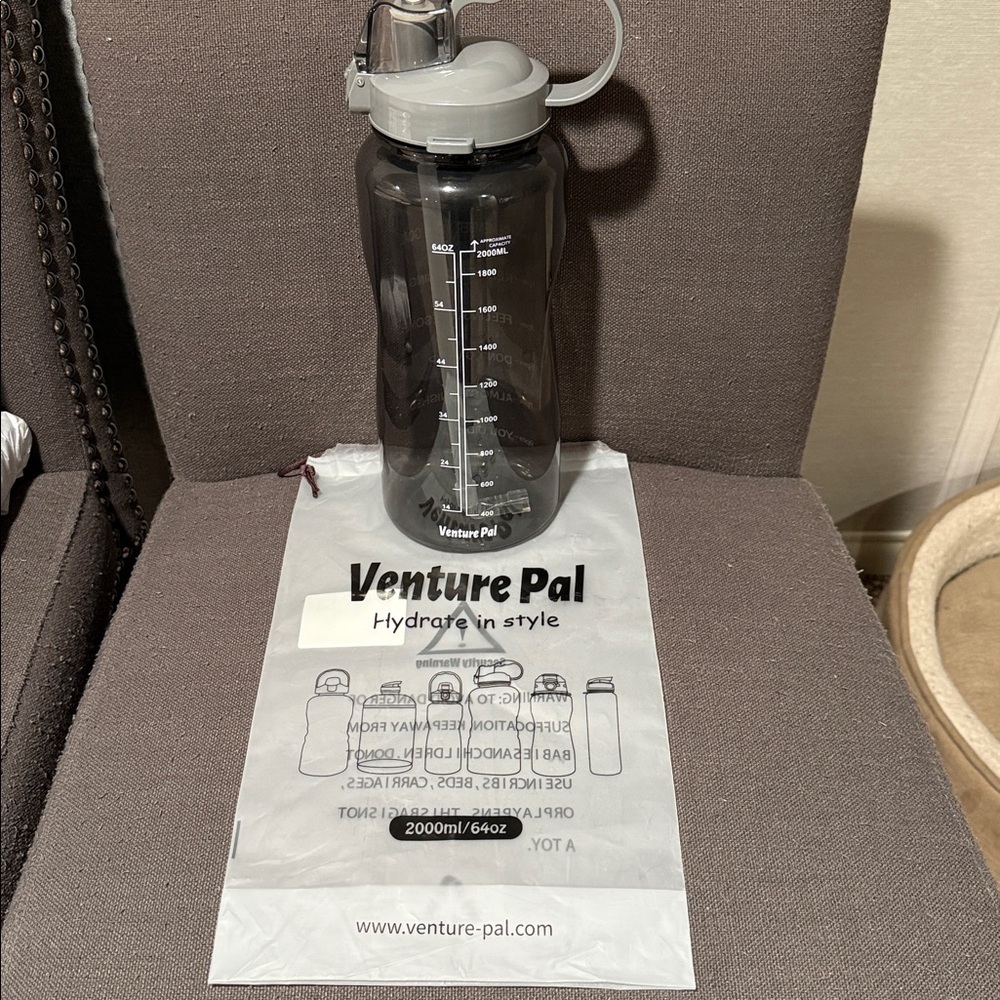64 ounce Motivational water jug - Picture 3 of 3